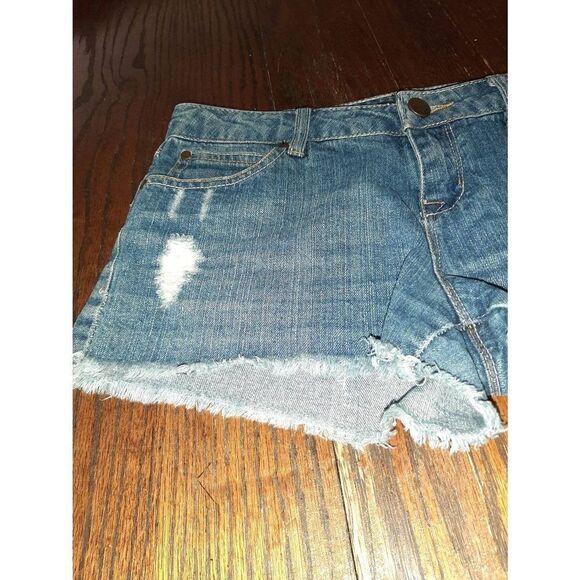 Waist Size 26 Harper Blue Denim Distressed Blue Jean Daisy Dukes Booty Shorts - Picture 3 of 6